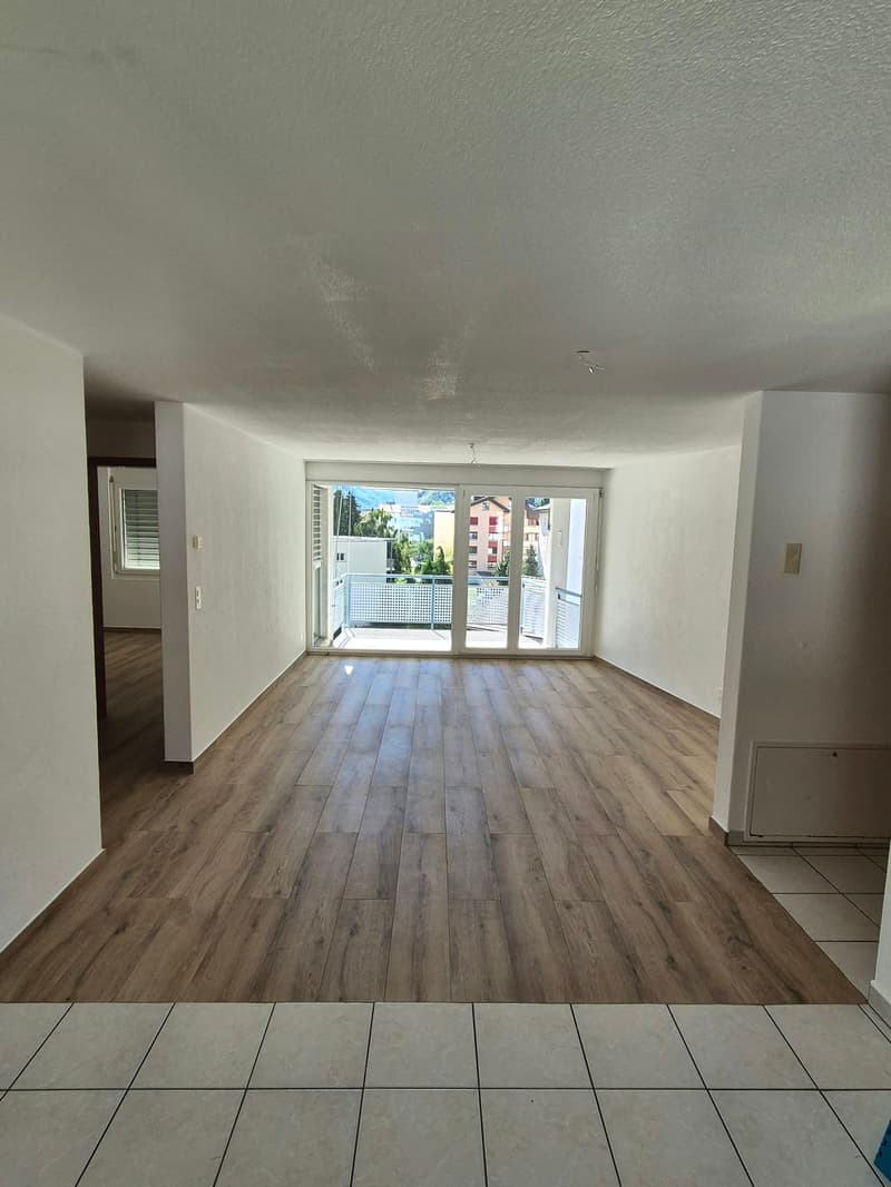 Helle 3-Zimmer-Wohnung mit Balkon und schöner Aussicht in Visp (3)