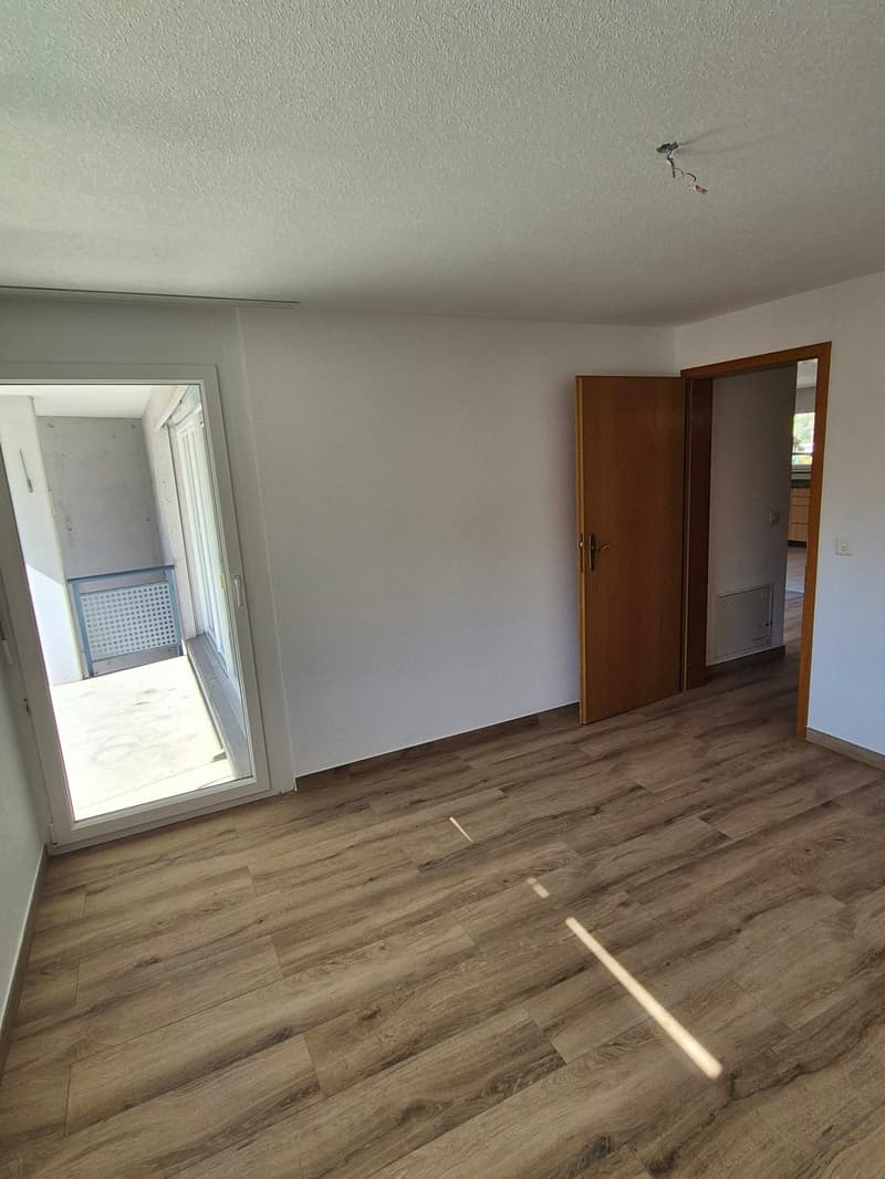 Helle 3-Zimmer-Wohnung mit Balkon und schöner Aussicht in Visp (5)