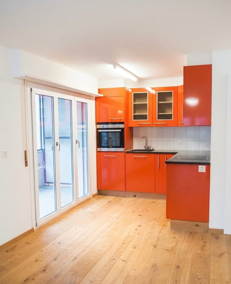 Appartement moderne 4.5 pièces à Susten avec NK et parking (8)
