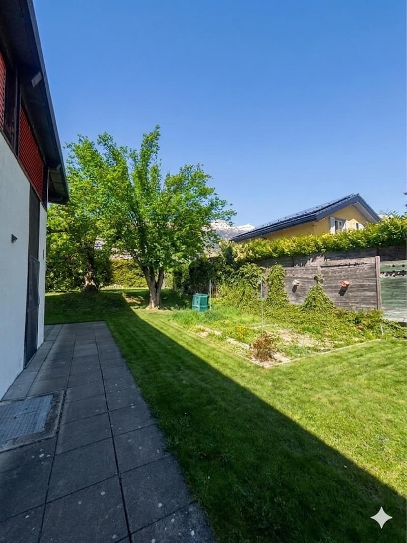 Villa d'eccezione con garage, laboratorio, giardino paesaggistico e giardino d'inverno (13)