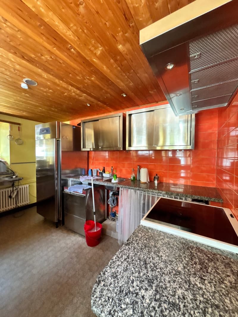 Café-Ristorante & Appartamento Engeloch (Simplon) – con garage e posto auto (10)