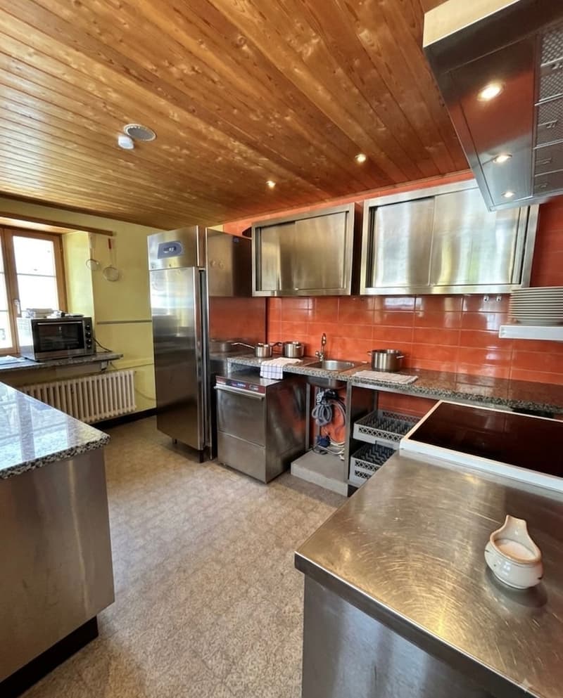 Café-Restaurant & Wohnung Engeloch (Simplon) – inkl. Garage und Parkplatz (12)