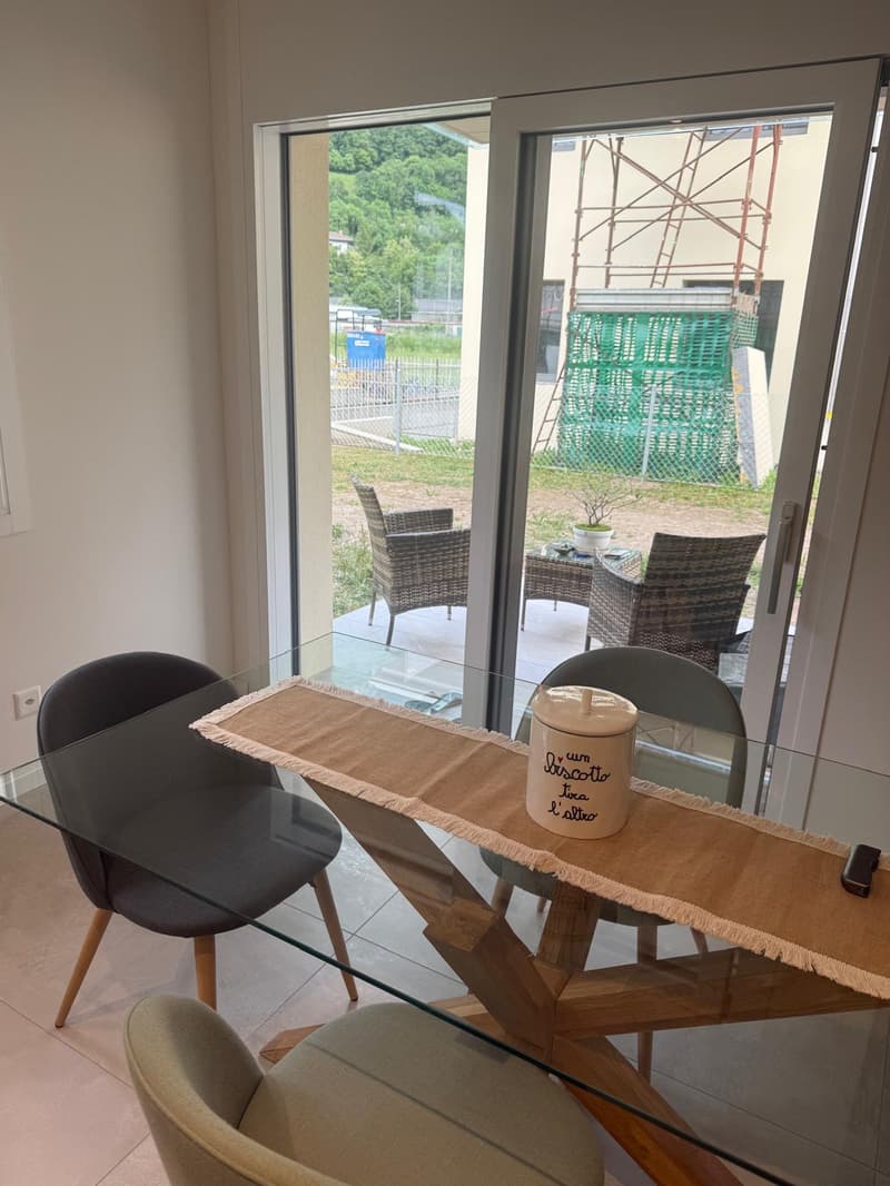 Nouvel appartement au rez-de-chaussée avec zone terrassée et jardin (2)