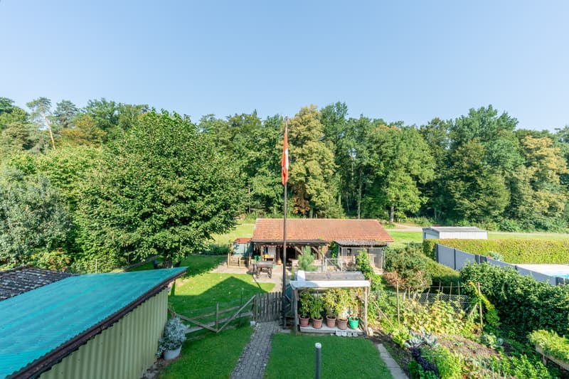 GARTEN MIT GARTENHAUS
