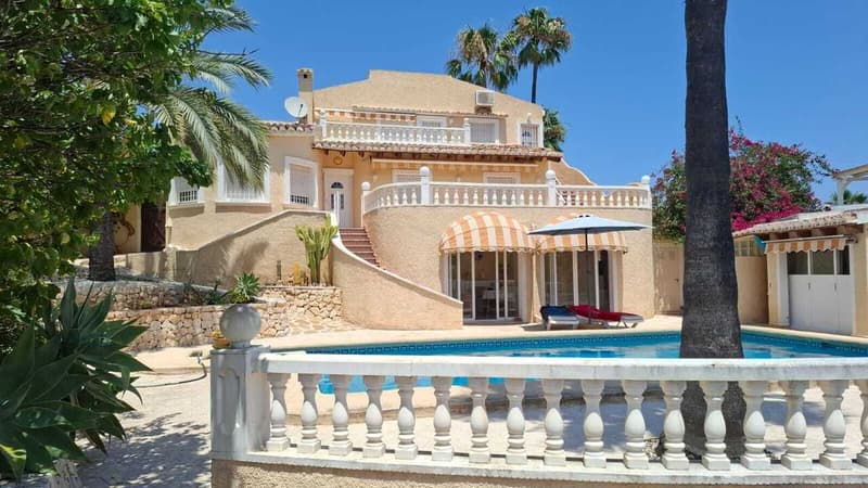 Traumhafte 5.5-Zimmer Villa in Benissa, an der Costa Blanca, Spanien (2)