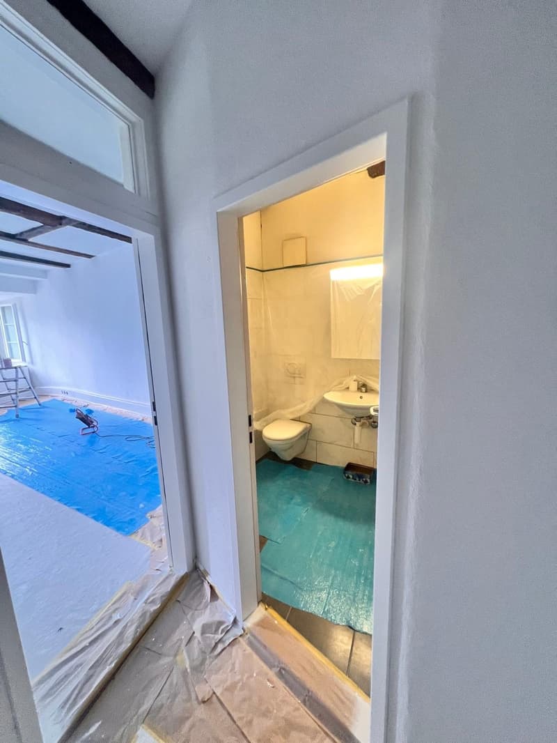 Charming 4-room old building apartment on Hauptgasse in Zurzach – from August 2026 (2)
