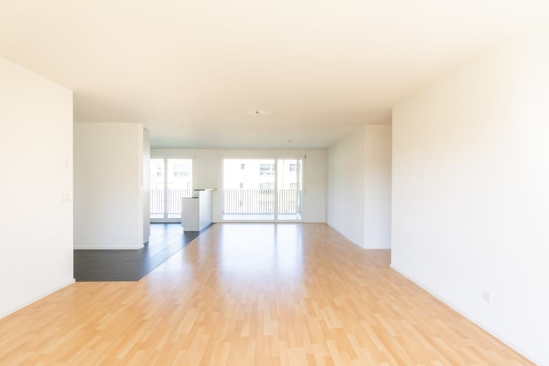 RISERVATO - Appartamento moderno 4.5 locali con balcone a Lenzburg (5)