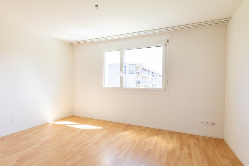 RISERVATO - Appartamento moderno 4.5 locali con balcone a Lenzburg (8)