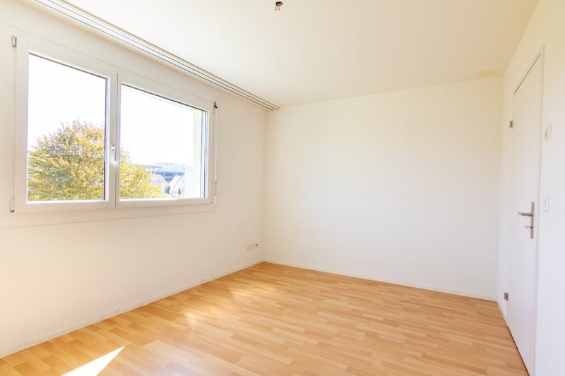 RISERVATO - Appartamento moderno 4.5 locali con balcone a Lenzburg (9)