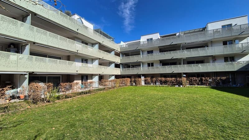 Modern 4.5-room apartment in an excellent location in Bülach (2)