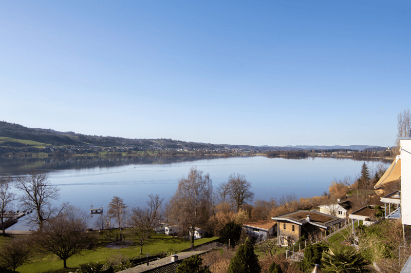 Exklusives 6.5-Zimmer-Einfamilienhaus in Tennwil (2)