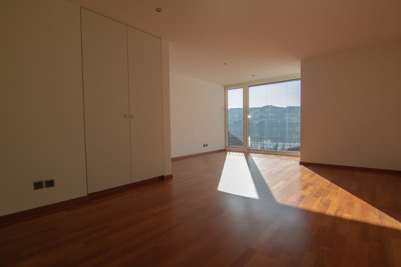 Exklusives 6.5-Zimmer-Einfamilienhaus in Tennwil (9)