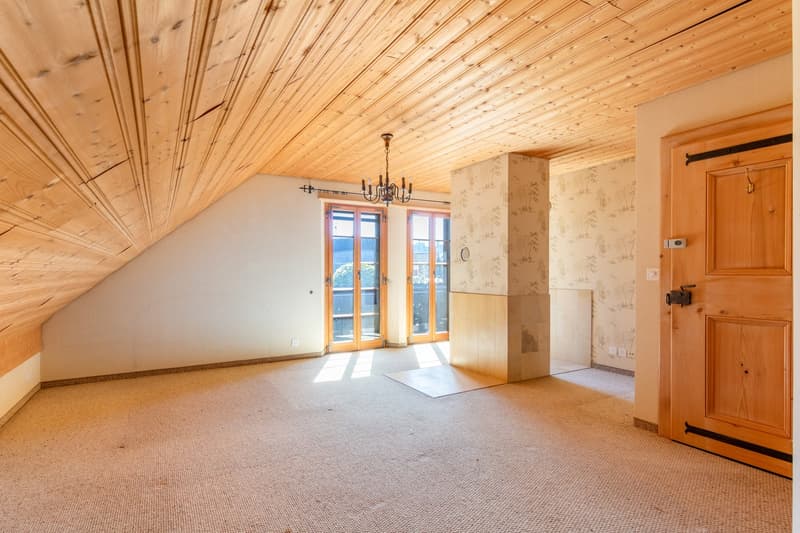 Charmante maison unifamiliale de 7,5 pièces avec sauna et garage à Brittnau (11)