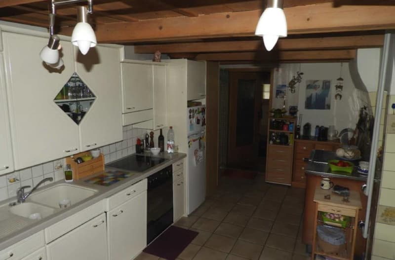 Maison paysanne de 5,5 pièces avec un grand potentiel de rénovation dans le pittoresque Lotzwil (4)