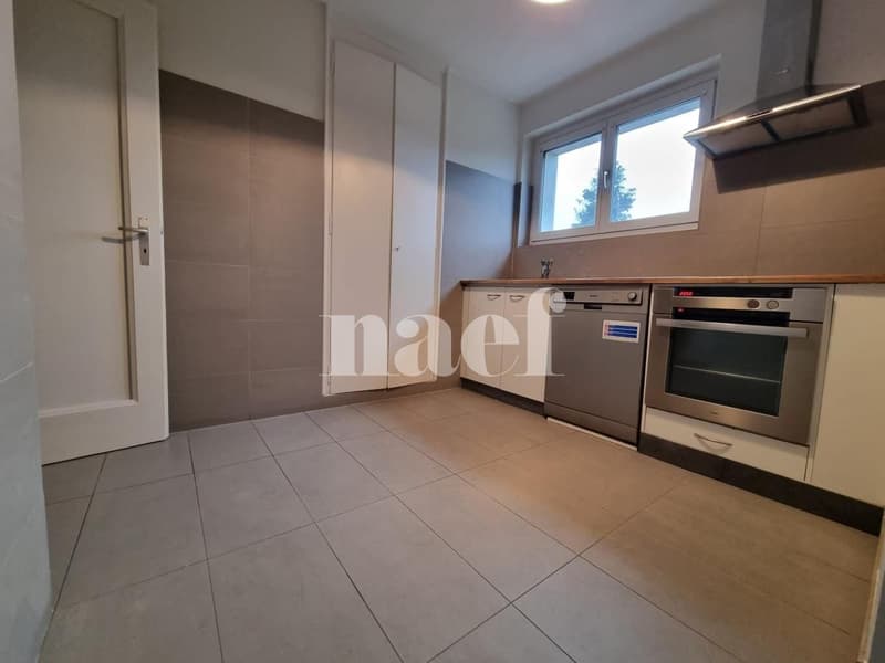 4 Zimmer renoviert kürzlich in der Nähe des Zentrums mit Balkon (2)