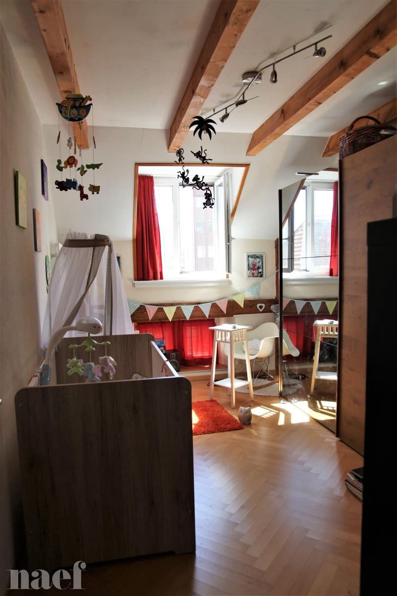 Beautiful and large bright 5-room apartment (9)