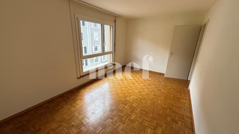 Appartamento di quattro locali con balcone in centro città (3)