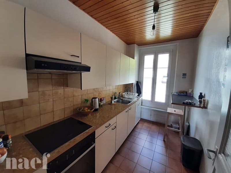 3 pezzi con balcone in un quartiere tranquillo (2)