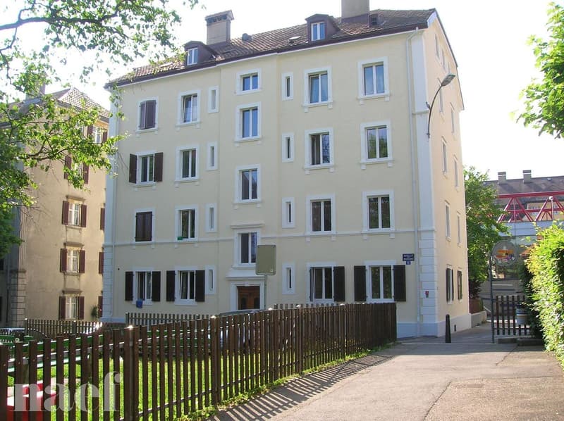 Appartamento di 3 locali affascinante in un quartiere tranquillo (11)