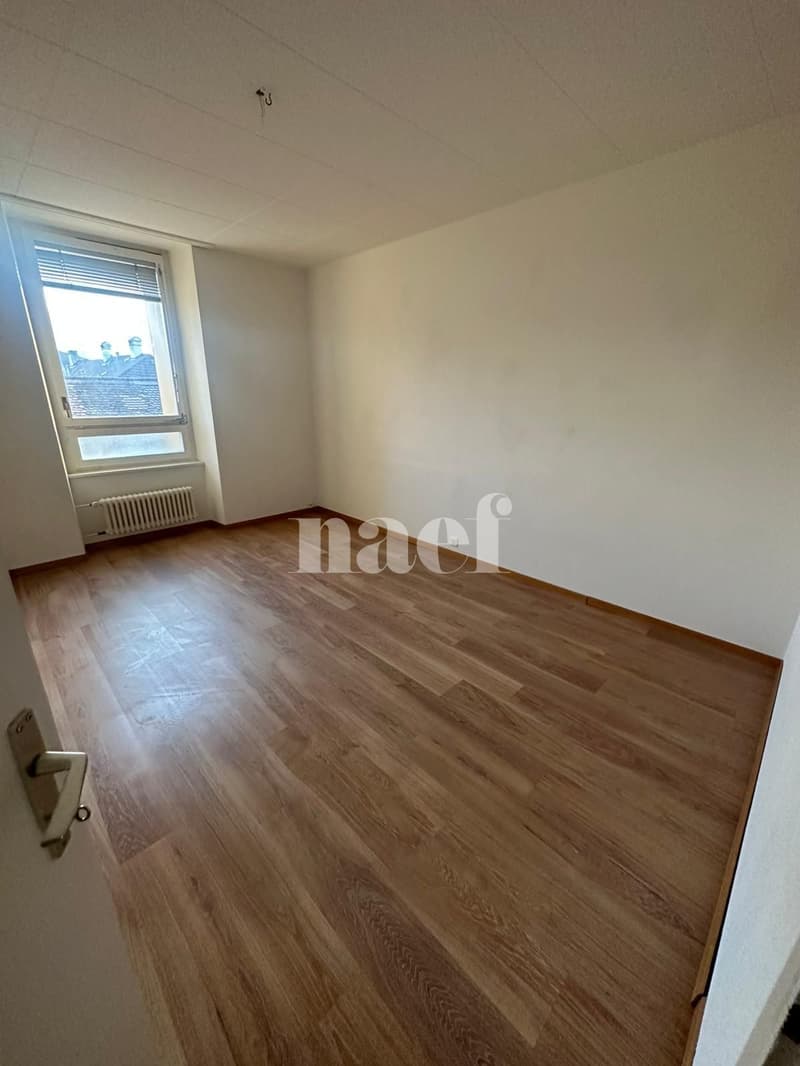 Appartement de 4.5 pièces en plein centre-ville (5)