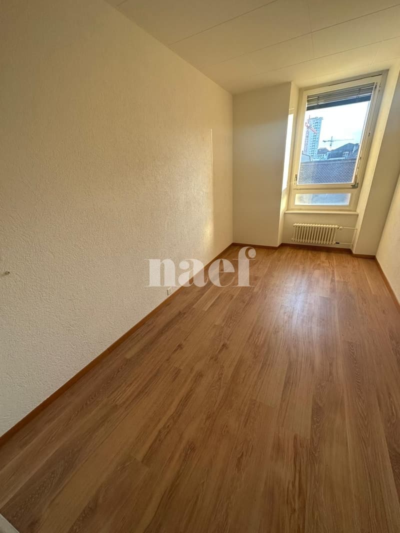 Appartement de 4.5 pièces en plein centre-ville (4)