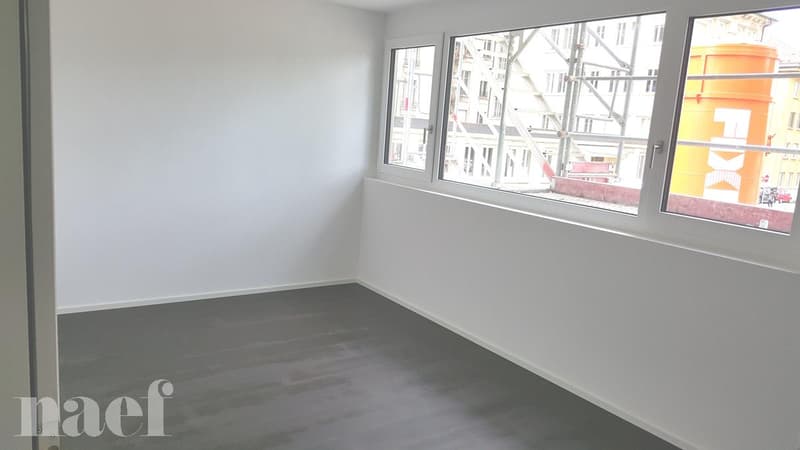 A louer magnifique 3.5 pièces au 3ème étage (6)