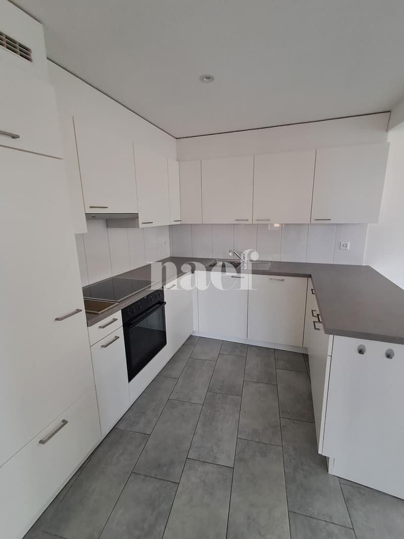 Bel appartement de 3,5 pièces au 4ème étage avec ascenseur (1)