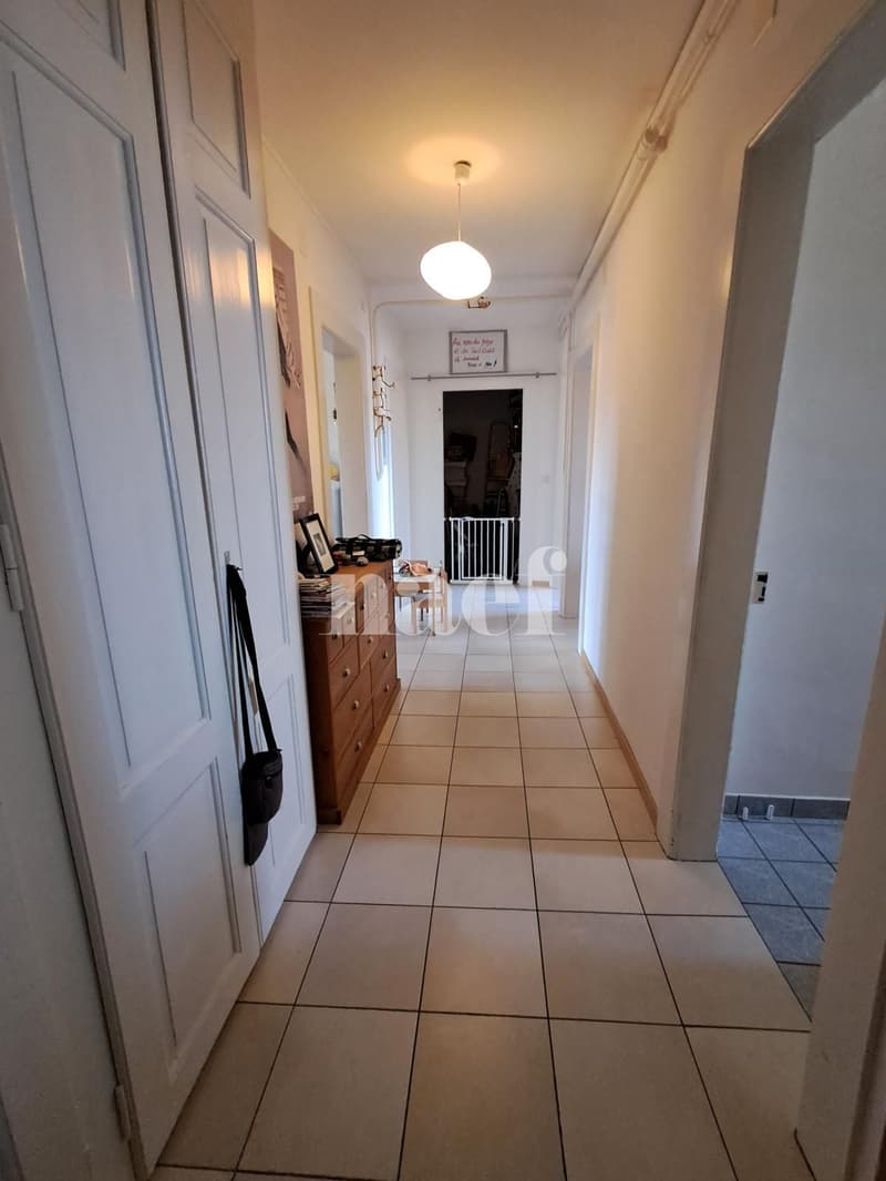 Appartement de 3 pièces avec balcon au 3e étage (6)
