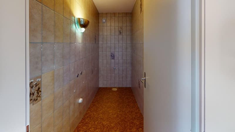Gepflegte, praktische 3.5-Zimmer - Wohnung inkl. Einstellhallenplatz (12)