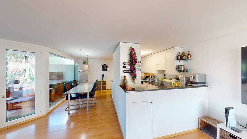 Geräumige, 5.5-Zimmer Gartenwohnung inkl. Einstellhallenplatz und Bastelraum (4)