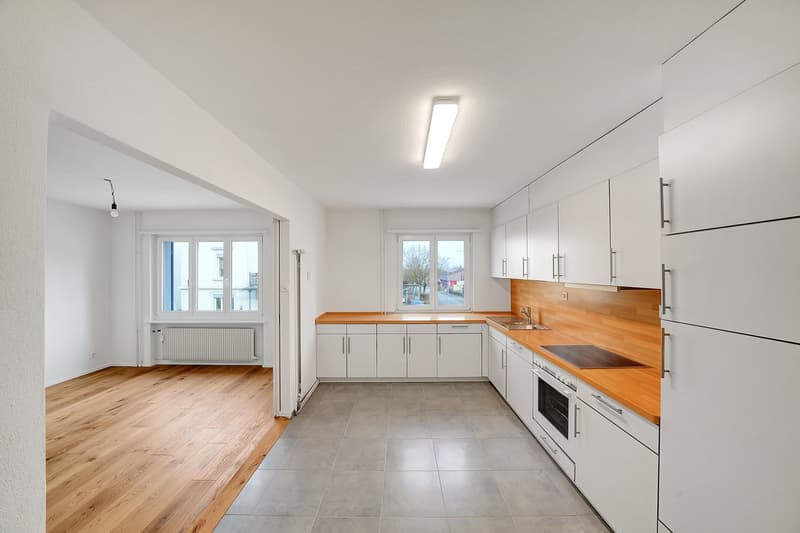 Renditeobjekt an Zentraler Lage - Mehrfamilienhaus mit 5 Wohnungen + 2 Gewerbe (5)