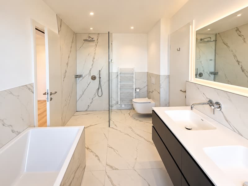 lichtdurchflutete Maisonette-Wohnung mit Seesicht (9)