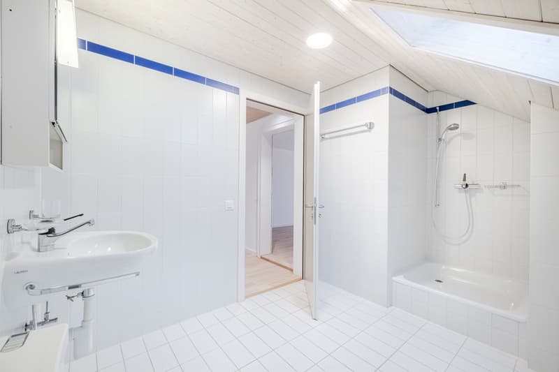lichtdurchflutete Maisonette-Wohnung mit Seesicht (11)