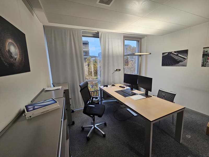 Sous-location 1'650 m² d'espace de bureau prêt à être occupé et meublé (4)