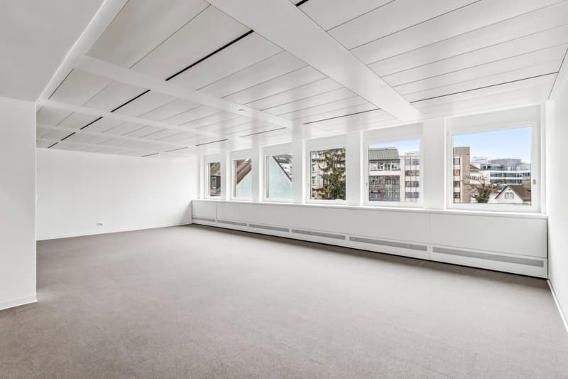 Last free space: Your office at Paradeplatz (4)