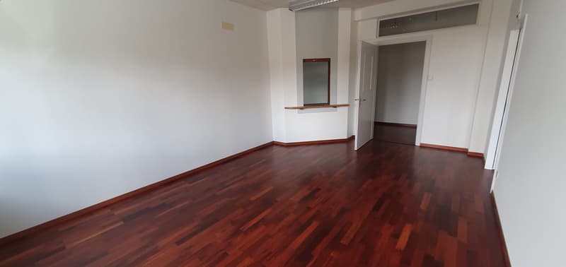 Büro 1 mit Empfang