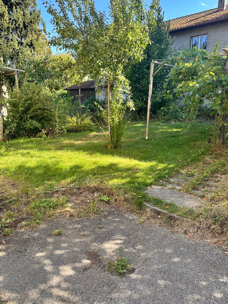 Charmante 4-Zimmer-Altbauwohnung mit grossem Garten - mit Vermietungskriterien (7)
