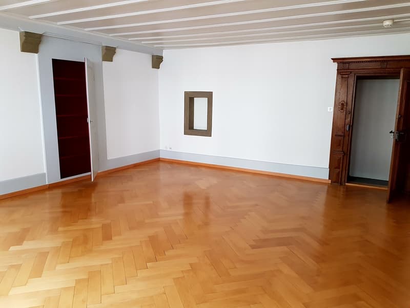 Aussergewöhnliche 2-Zimmerwohnung in der Altstadt (5)