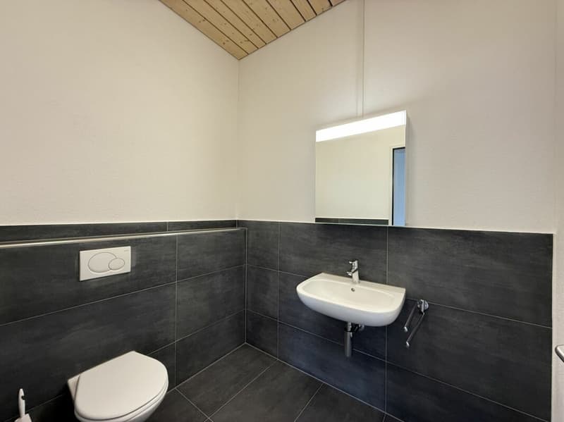 Espace commercial génial avec rampe d'accès (10)