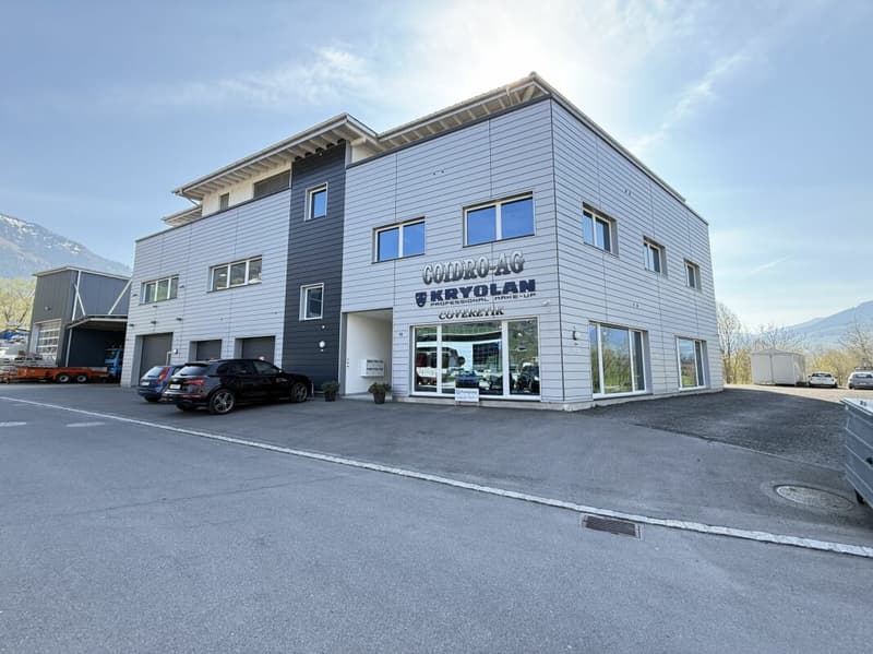 Espace commercial génial avec rampe d'accès (2)