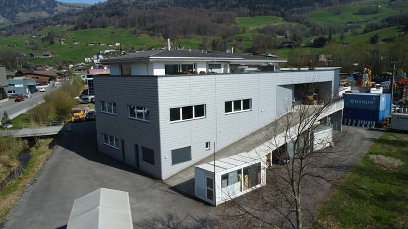 Espace commercial génial avec rampe d'accès (19)