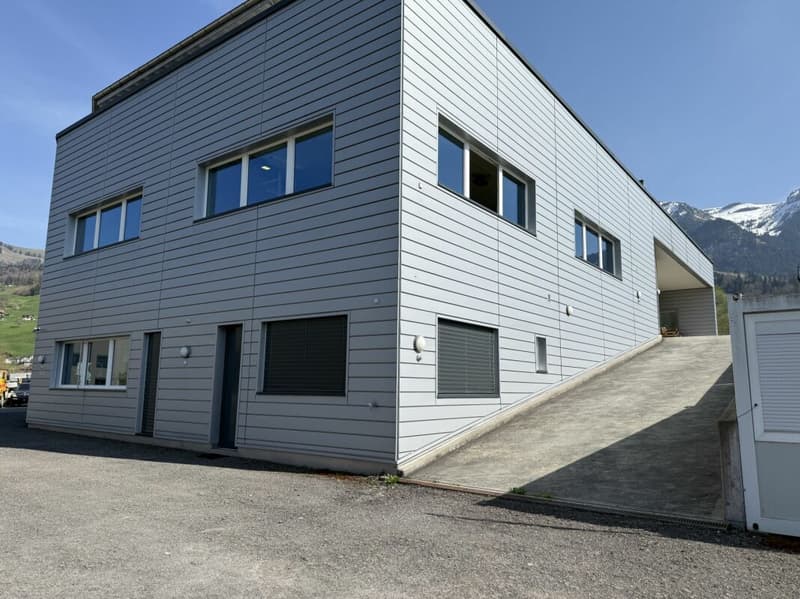 Espace commercial génial avec rampe d'accès (5)