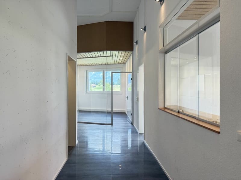 Espace commercial génial avec rampe d'accès (6)