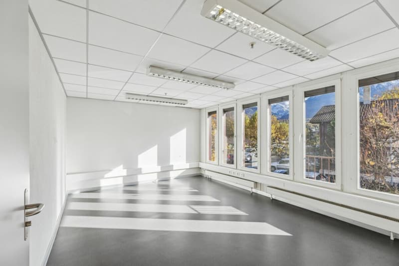 Ihr Geschäft mitten in Sarnen im Lindenhof (5)