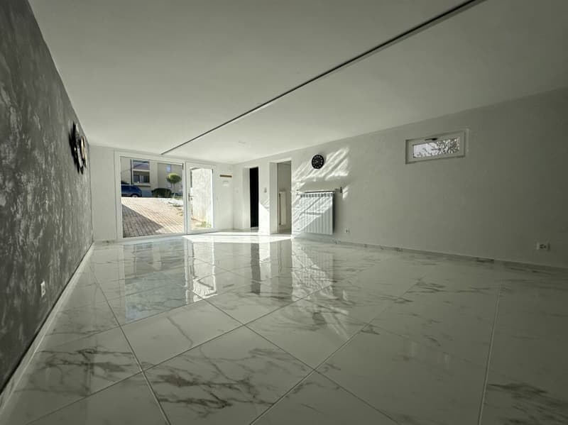 Casa indipendente con possibilità di attività indipendente e grande terrazza (20)