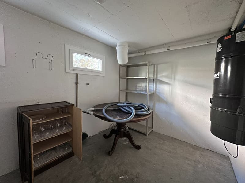 Casa indipendente con possibilità di attività indipendente e grande terrazza (16)
