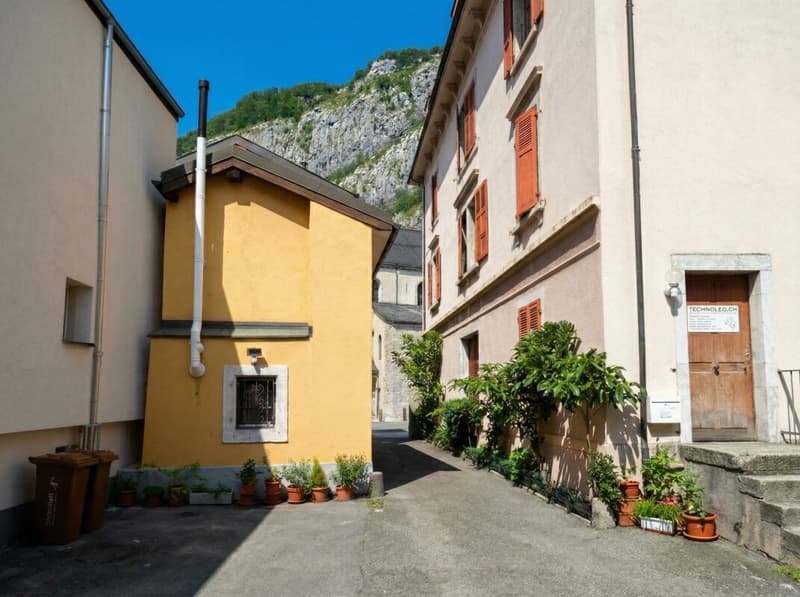 Einkommensgebäude in St-Maurice (3)