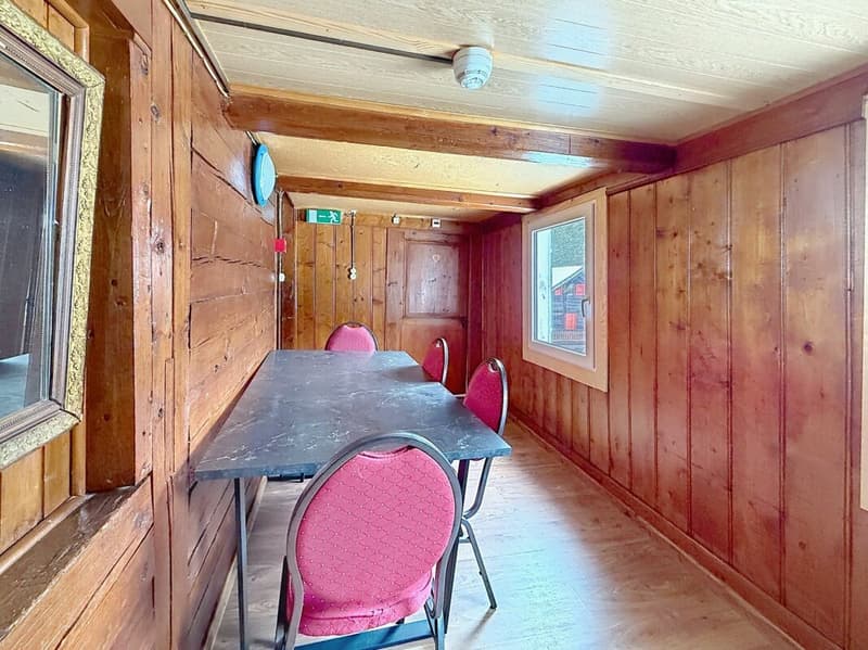 Ostello di 16 camere con bar in affitto a Morgins (11)