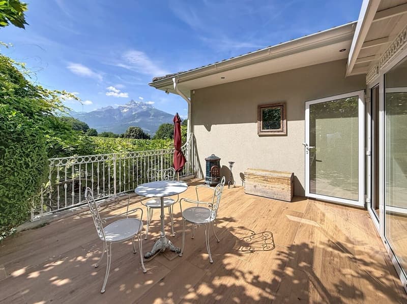 Cosy villa with single-level living and magnificent views of the mountains and the Dents-du-Midi (6)