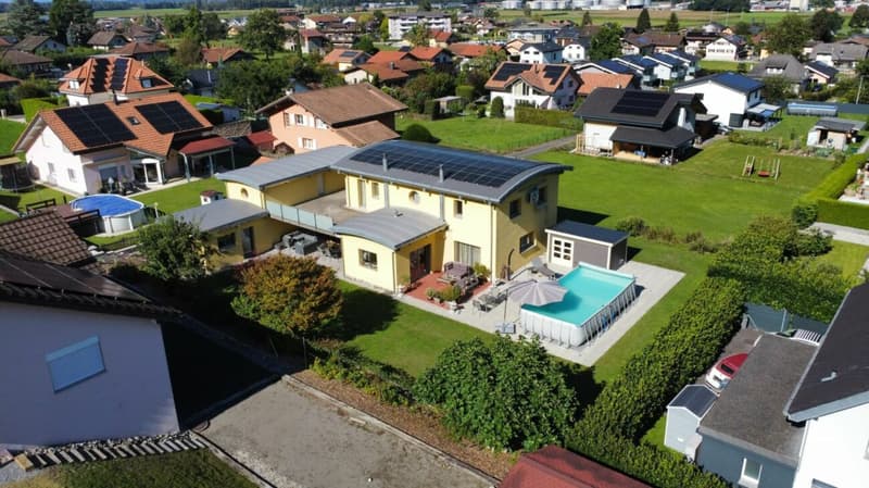 Detached house with habitable annex in Collombey (2)